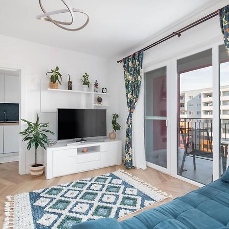 Brighita Apartment Oradea Ngoại thất bức ảnh