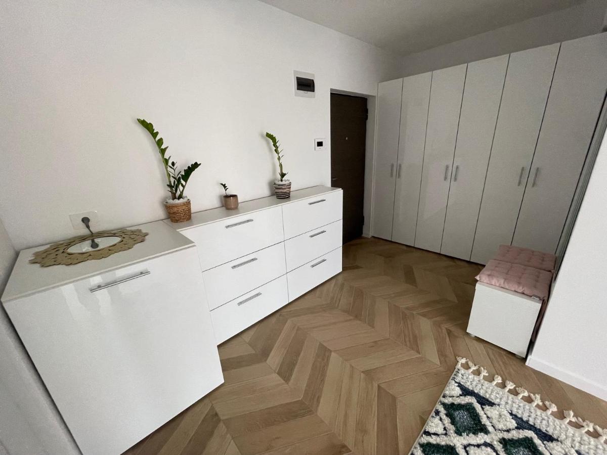 Brighita Apartment Oradea Ngoại thất bức ảnh